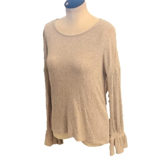Womens Lucky Brand gray long bell sleeve top with bows size S. - Picture 6 of 13